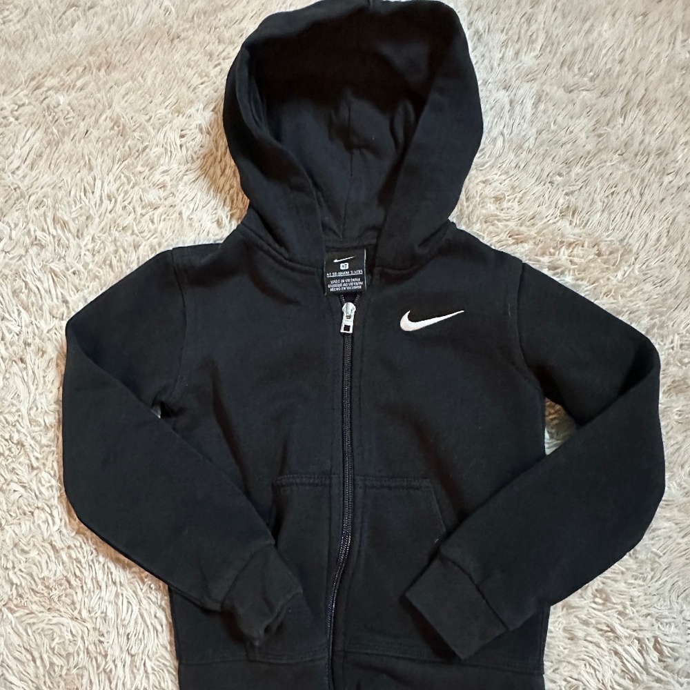 Boys Nike zip up